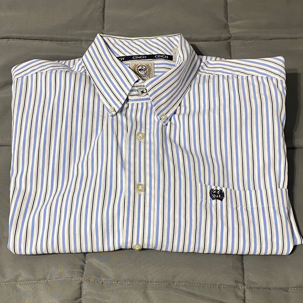 Cinch long sleeved button down shirt.  Size Large